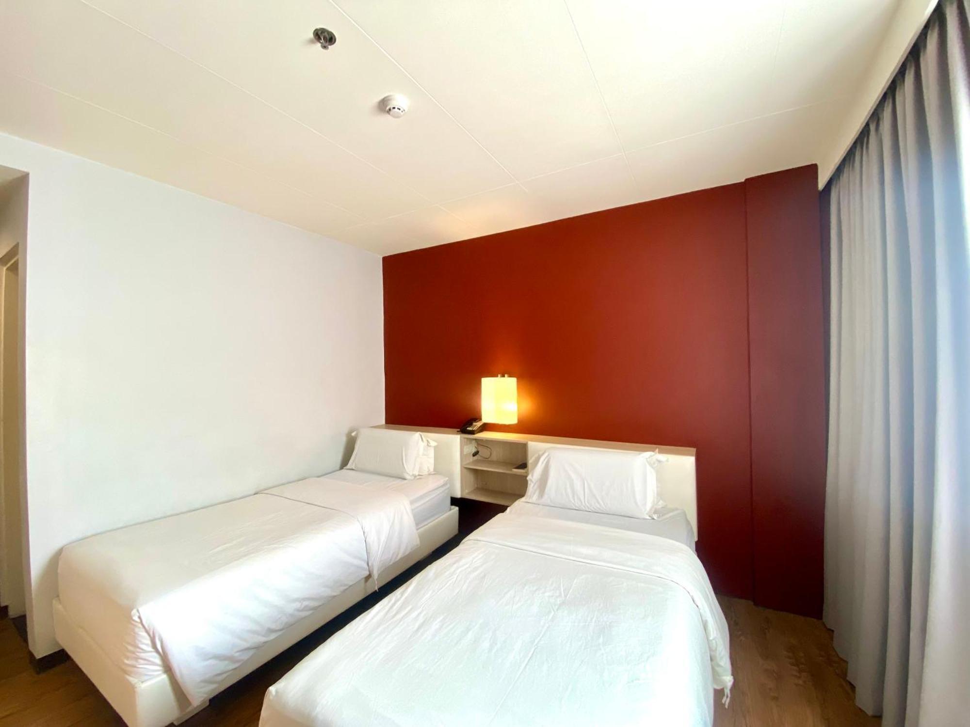 Circle Inn Hotel And Suites Bacolod Dış mekan fotoğraf