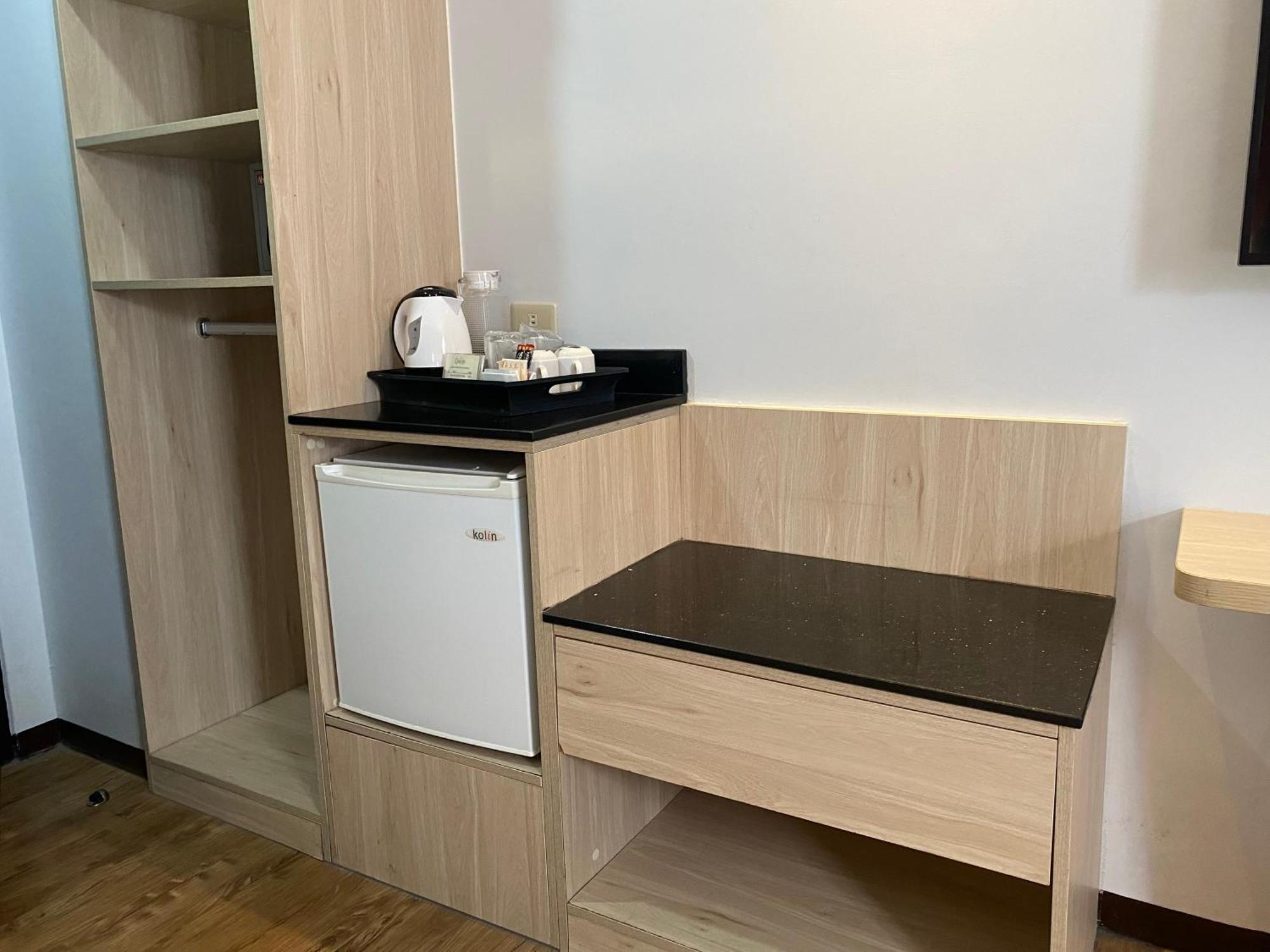 Circle Inn Hotel And Suites Bacolod Dış mekan fotoğraf