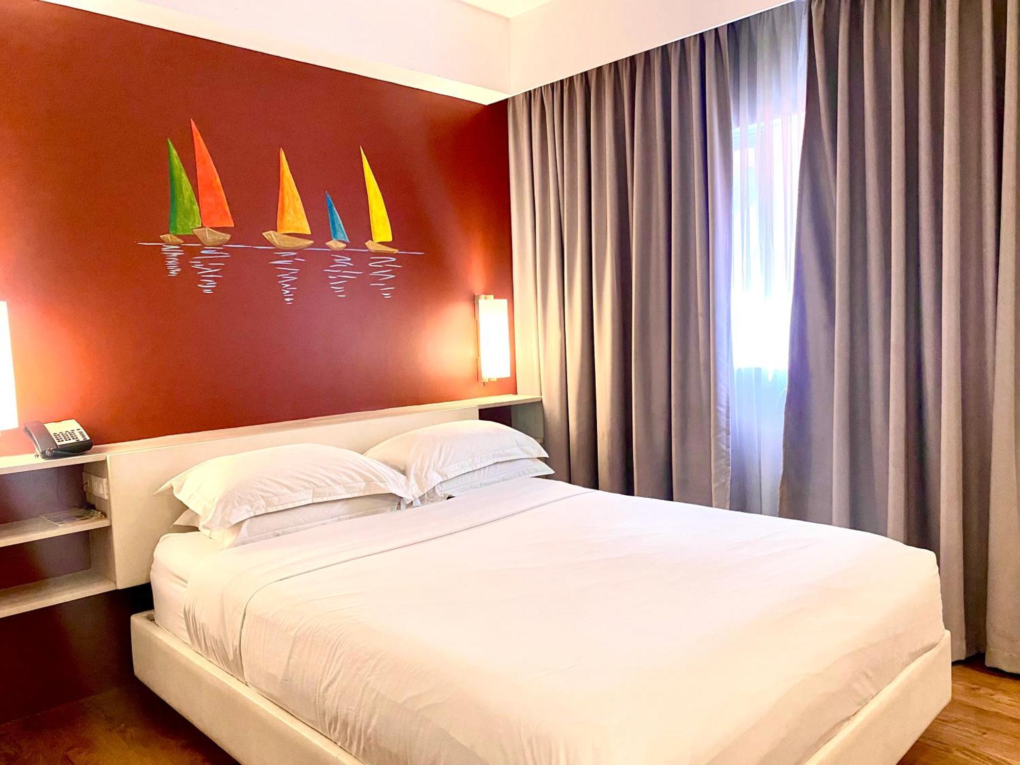 Circle Inn Hotel And Suites Bacolod Dış mekan fotoğraf
