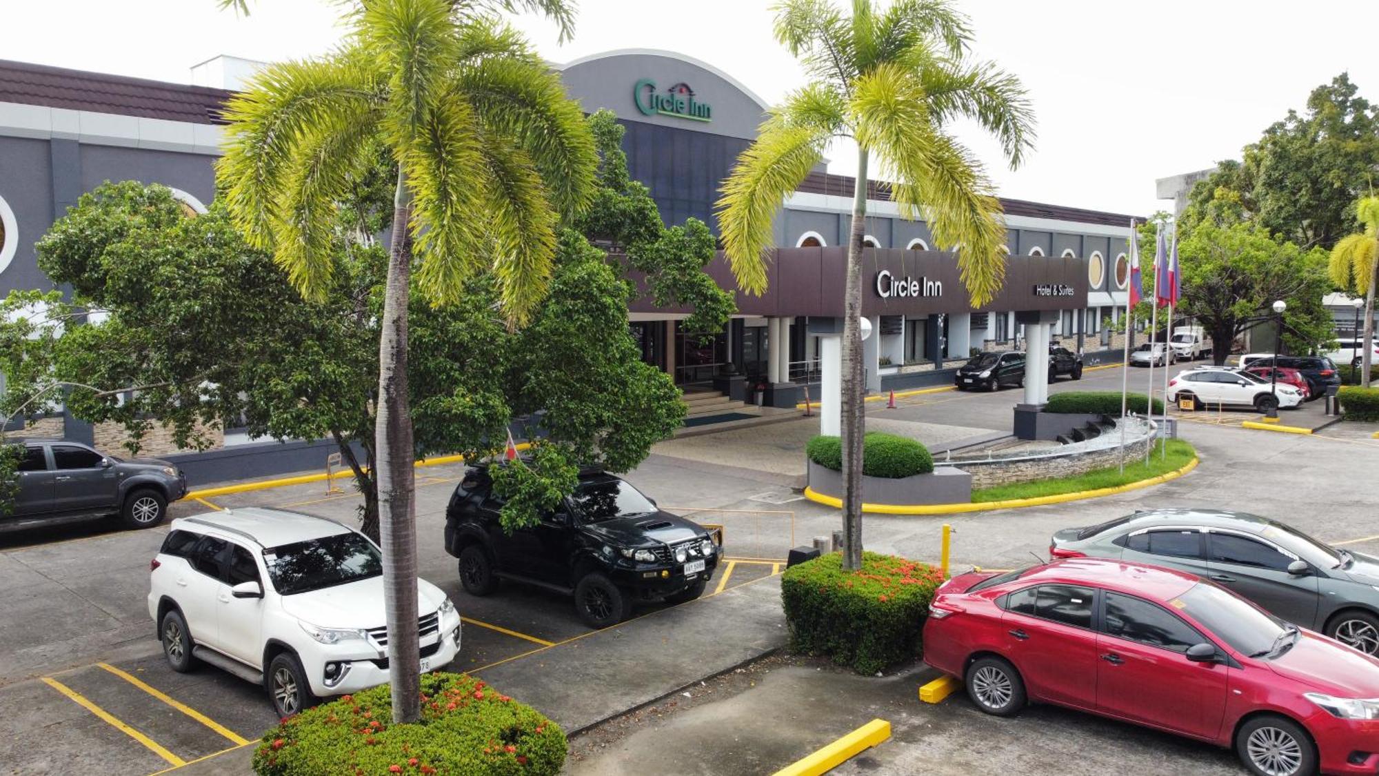 Circle Inn Hotel And Suites Bacolod Dış mekan fotoğraf