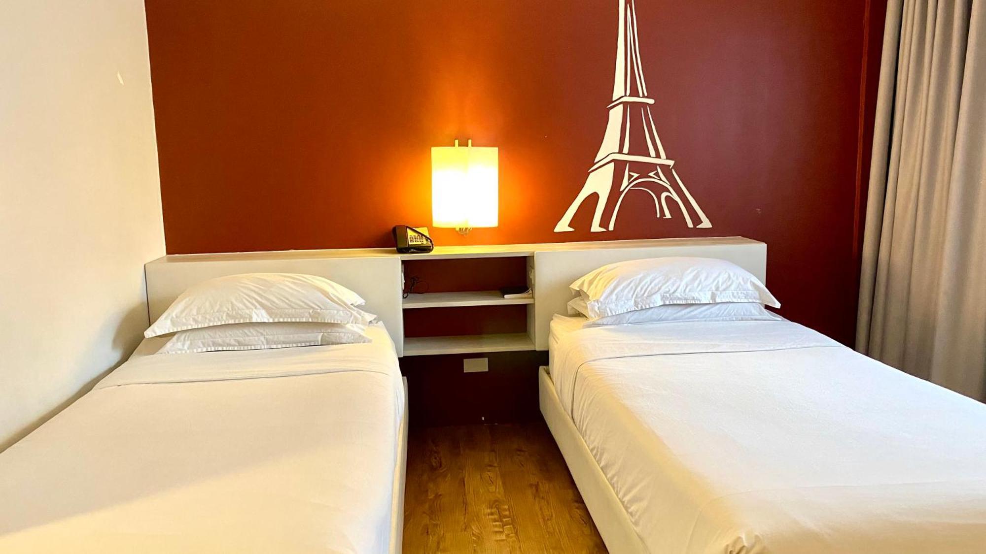 Circle Inn Hotel And Suites Bacolod Dış mekan fotoğraf